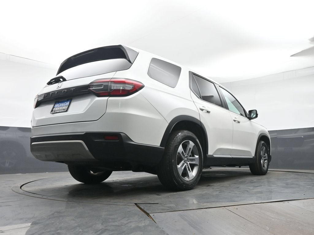 Certified 2023 Honda Pilot EX-L image 35