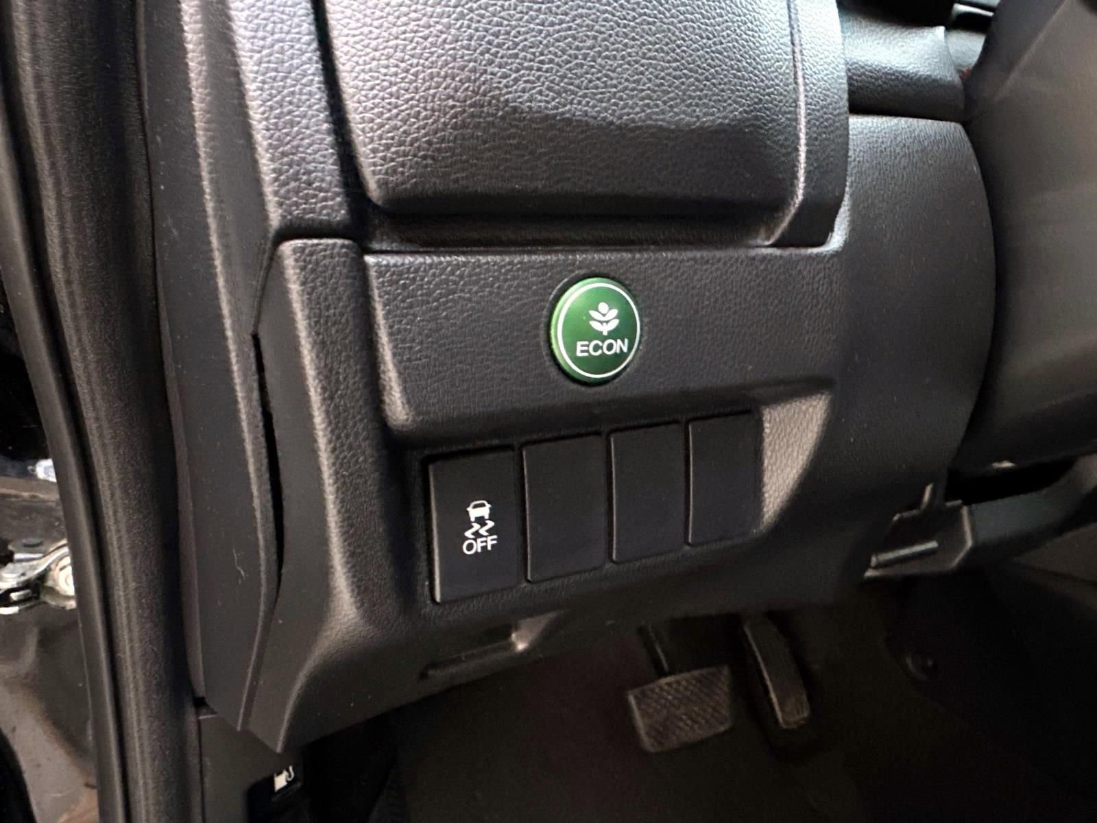 Used 2018 Honda Fit LX image 13