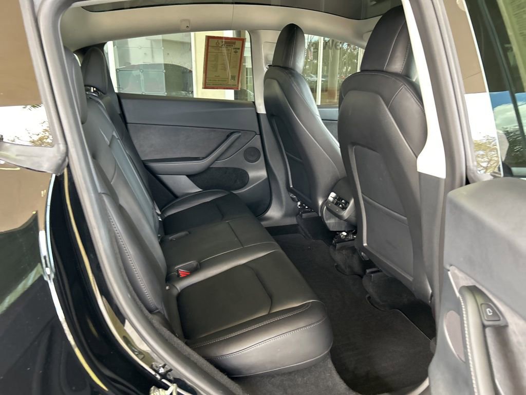 Used 2023 Tesla Model Y Long Range image 28