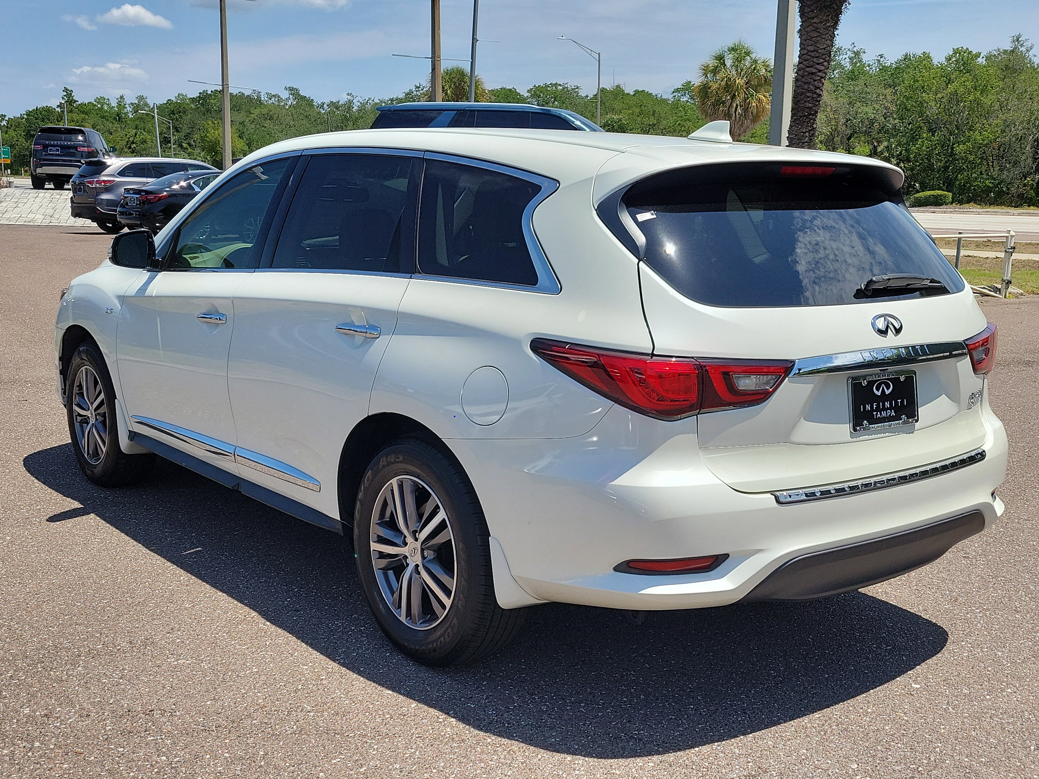 Used 2020 INFINITI QX60 Pure FWD image 4