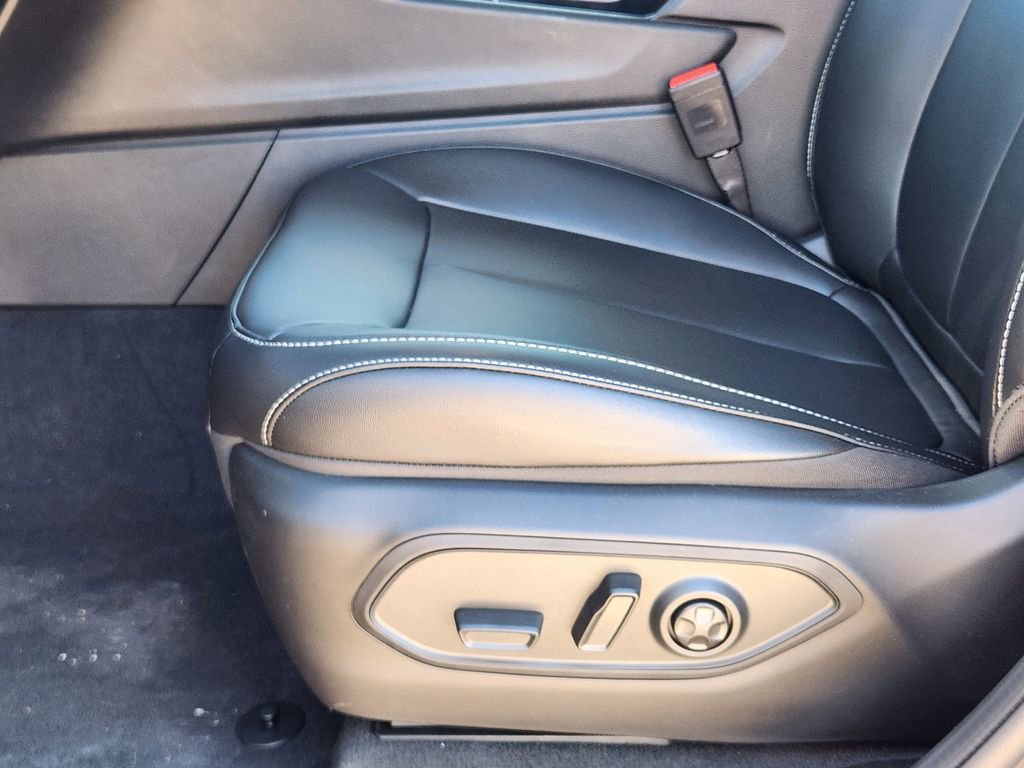 New 2025 Jeep Grand Cherokee L Limited image 17