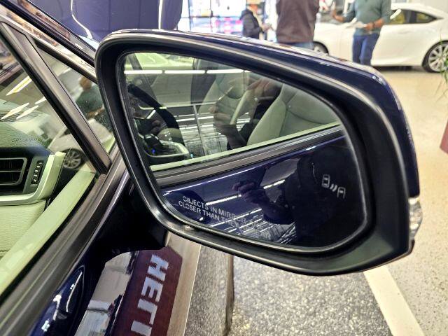 Used 2022 Toyota RAV4 XLE Premium image 38