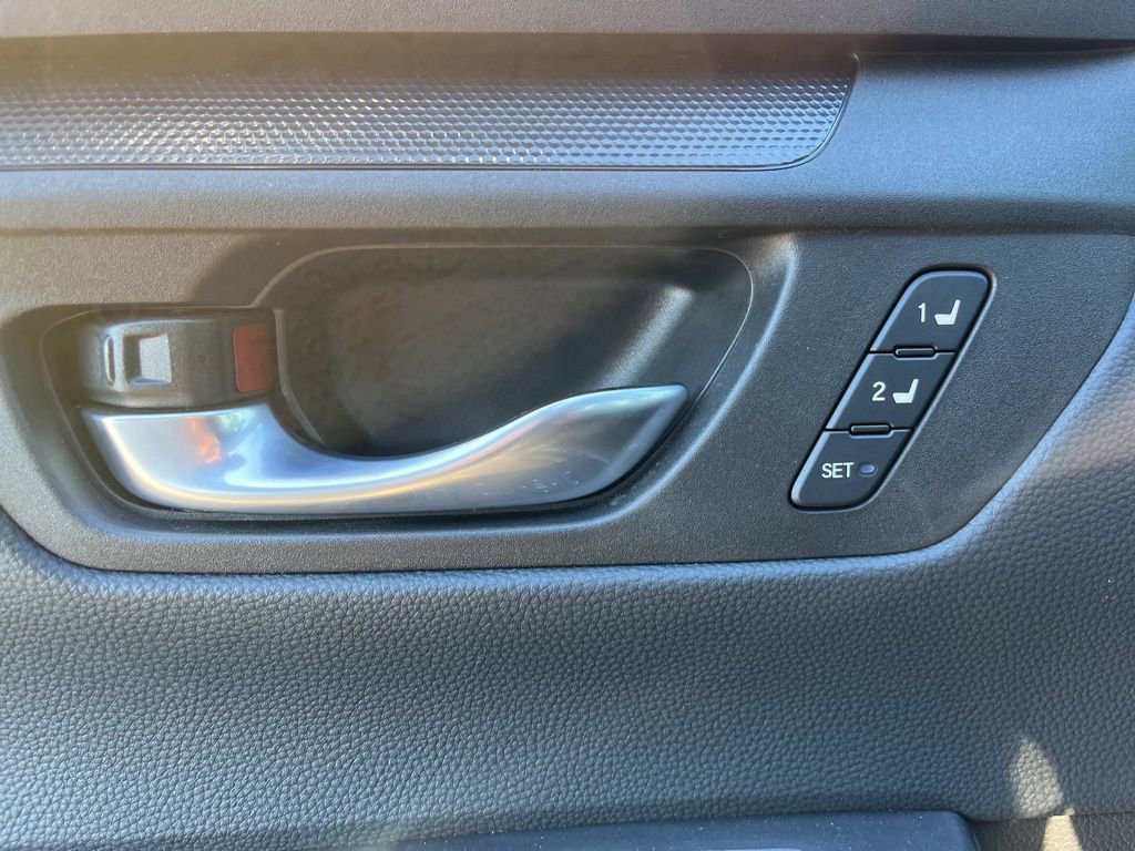 Used 2025 Honda CR-V Sport-L image 12