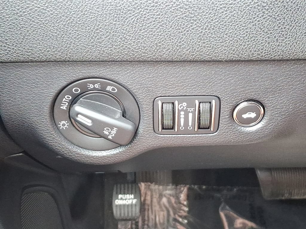 Used 2015 Dodge Charger SXT w/ AWD Plus Group image 24