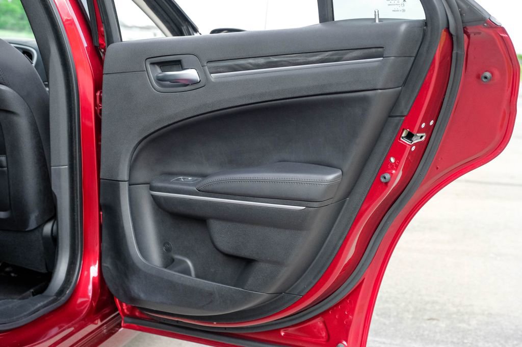 Used 2019 Chrysler 300 Touring w/ Sport Appearance Package image 49