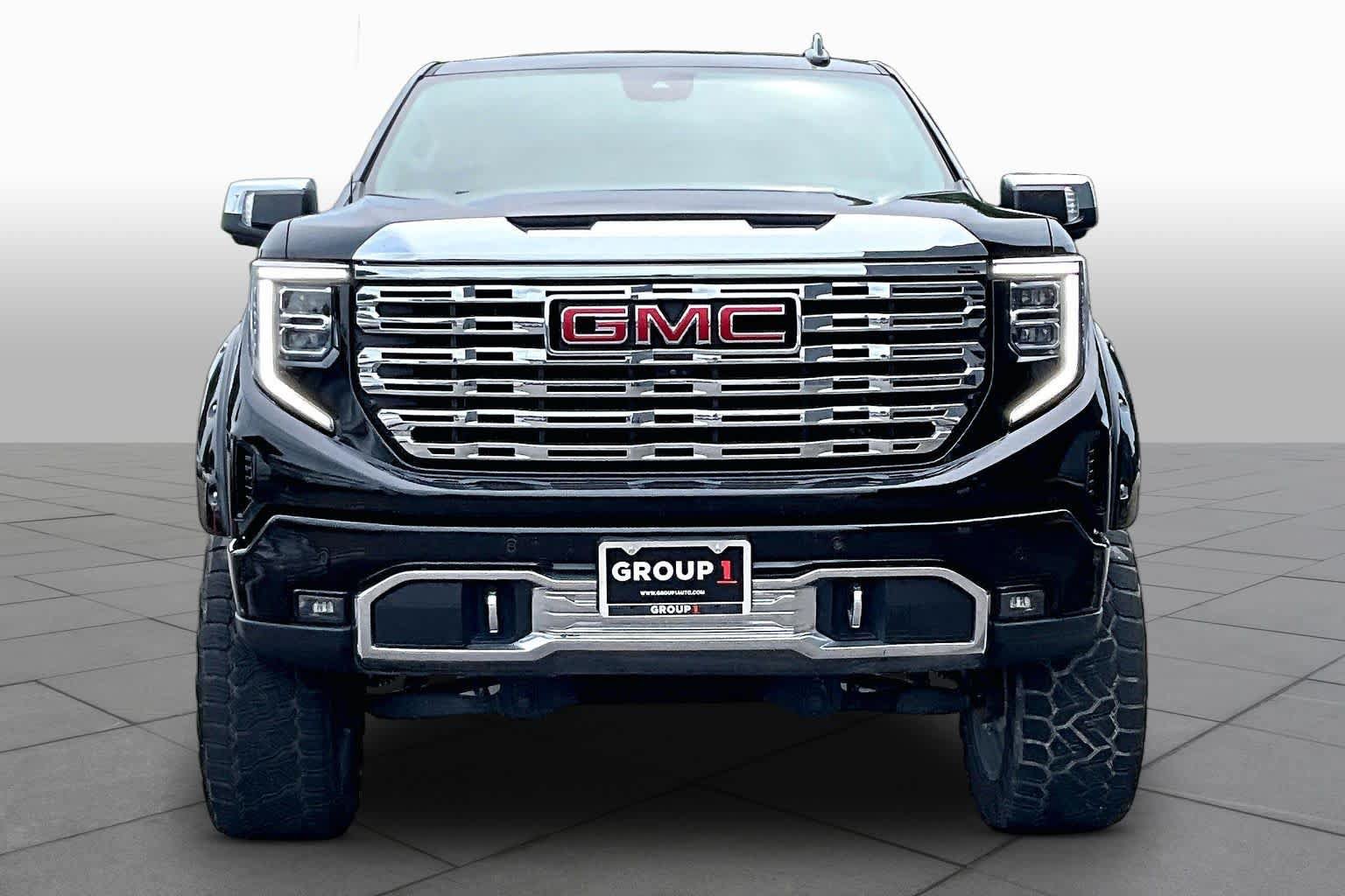 Used 2023 GMC Sierra 1500 Denali AWD/4WD image 4