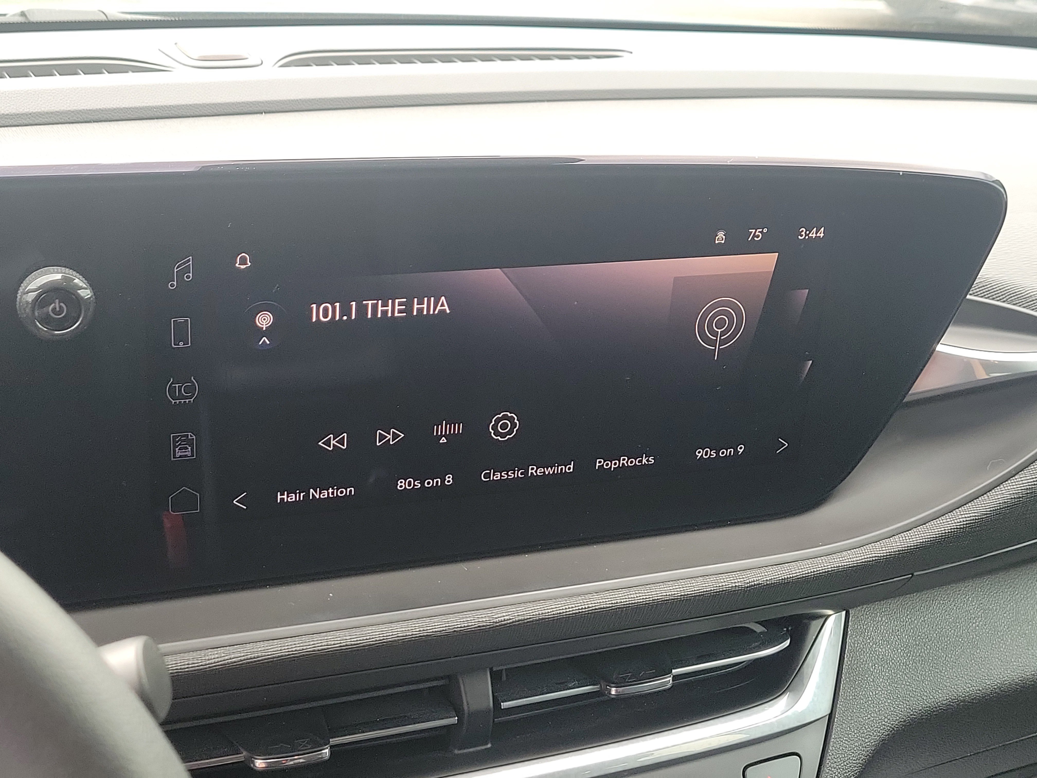 Used 2024 Buick Envista Preferred image 25