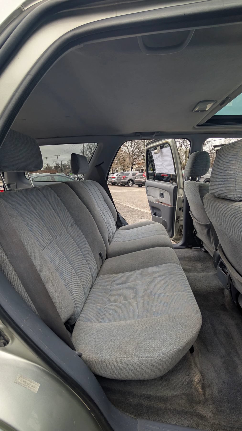 Used 2000 Toyota 4Runner SR5 AWD/4WD image 18