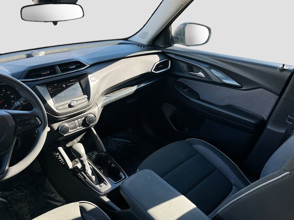 Used 2023 Chevrolet TrailBlazer LS image 22