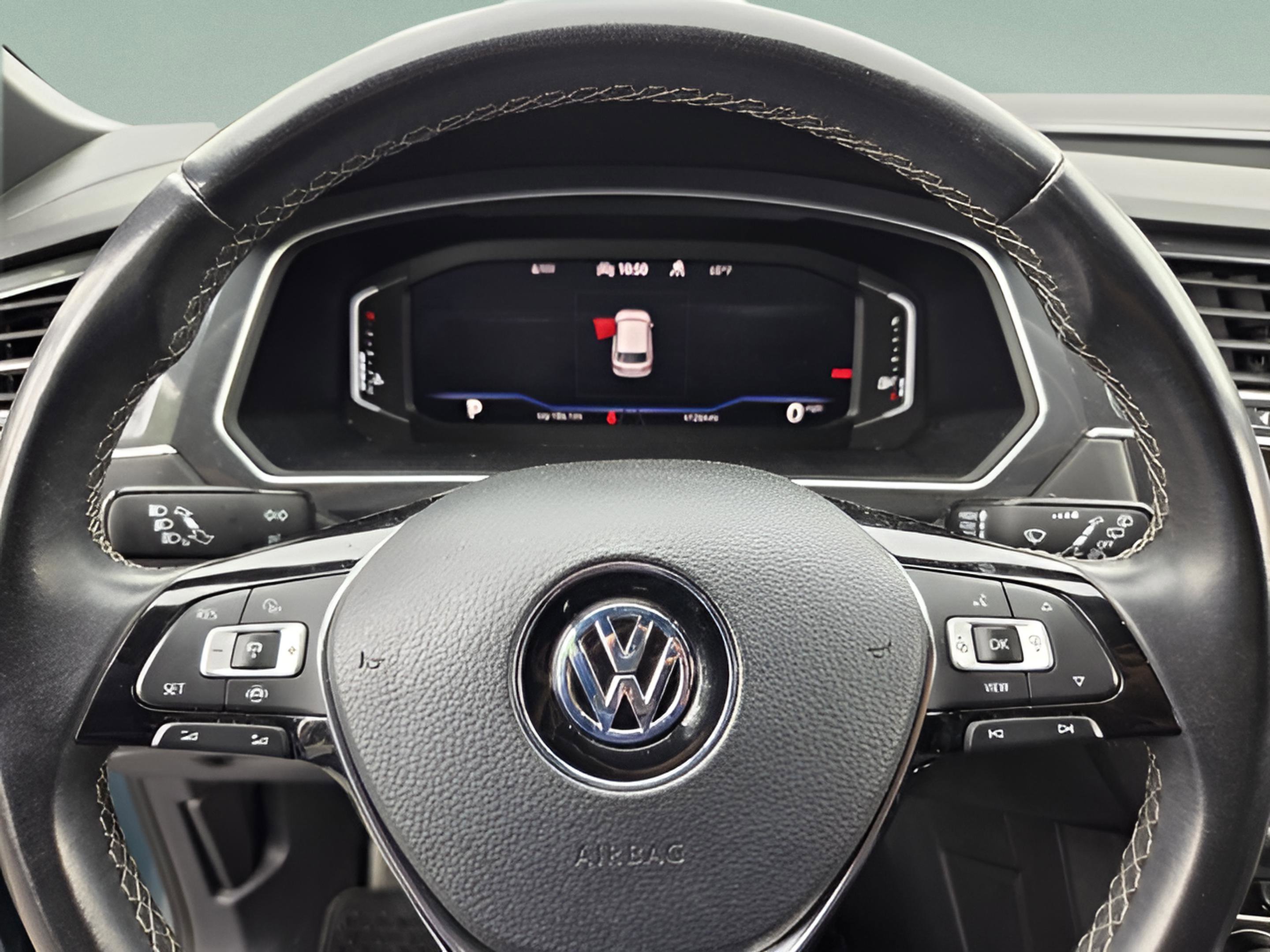 Used 2021 Volkswagen Tiguan SEL Premium R-Line image 19