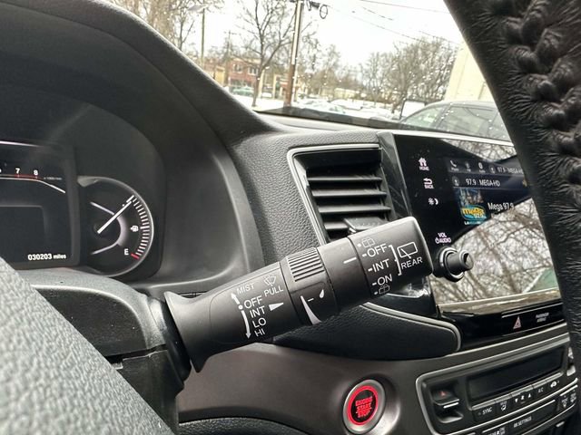 Used 2023 Honda Passport EX-L image 28