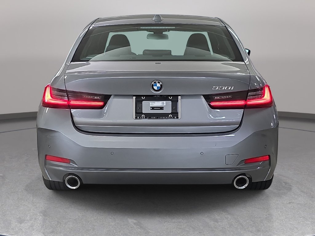 Used 2026 BMW 330i Sedan w/ Premium Package RWD image 8