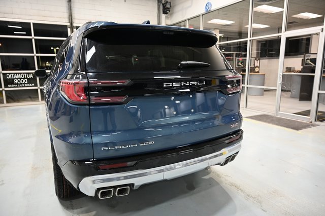 New 2026 GMC Acadia Denali w/ Super Cruise Package image 6