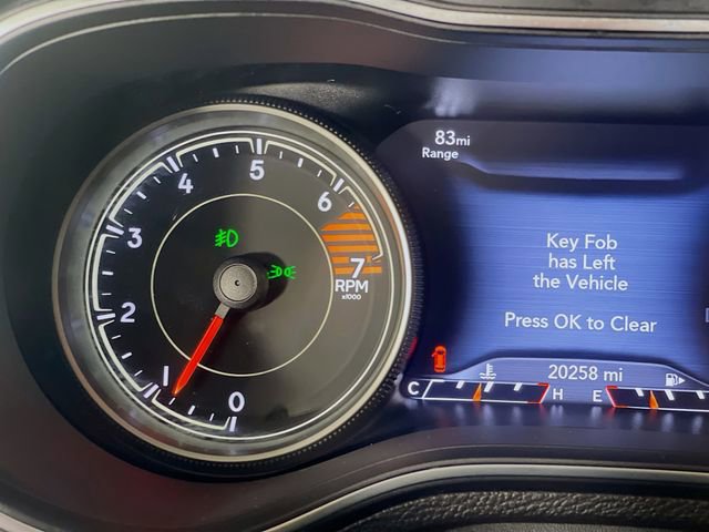 Used 2023 Jeep Cherokee Altitude Lux AWD/4WD image 13