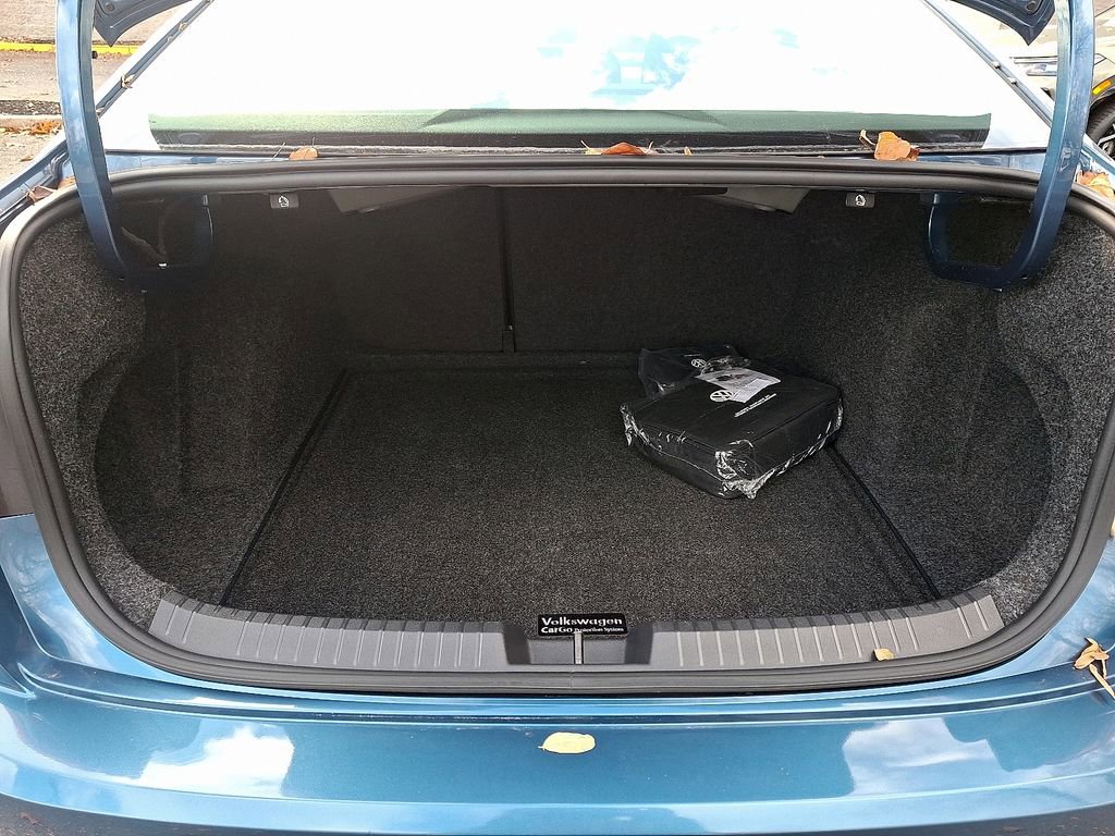Certified 2021 Volkswagen Jetta S image 27