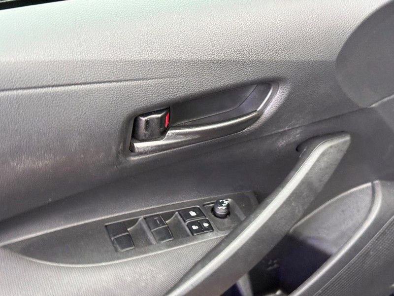 Used 2022 Toyota Corolla LE image 18