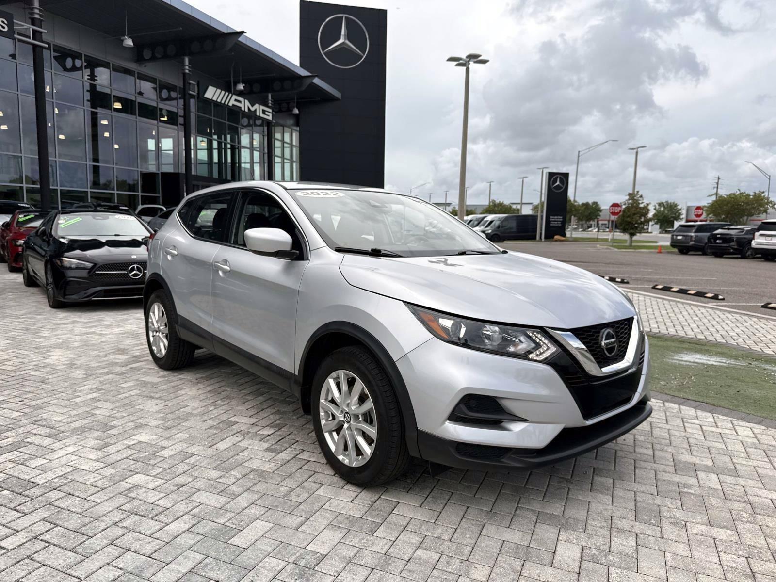 Used 2022 Nissan Rogue Sport S FWD image 7