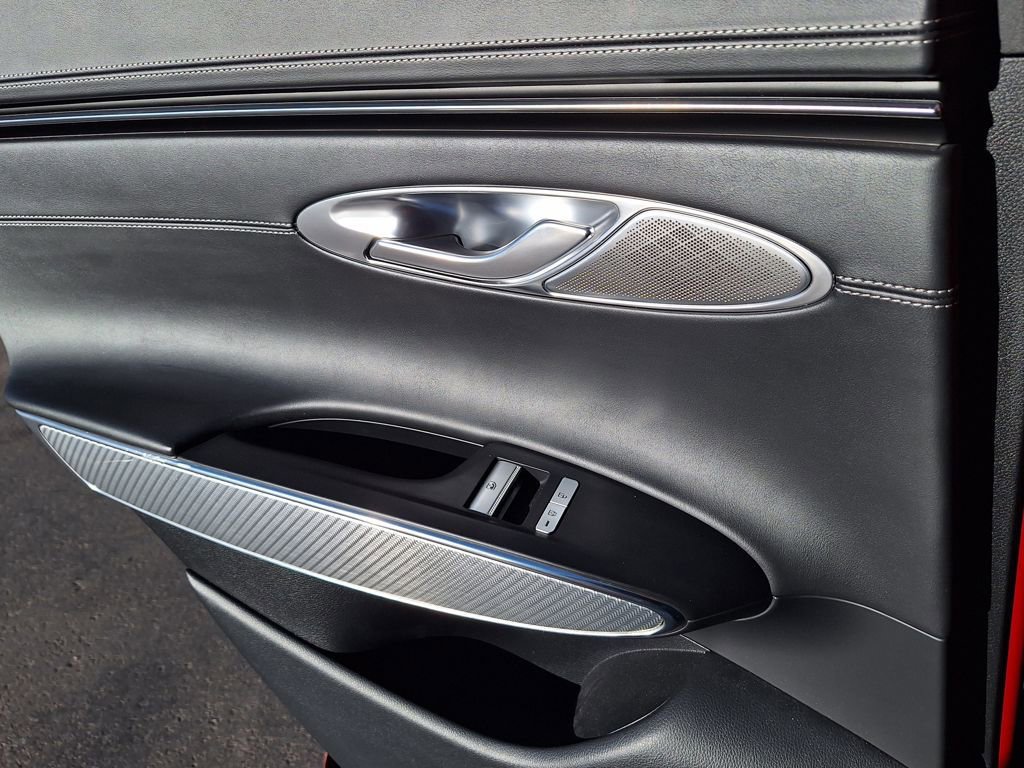 Used 2024 Genesis GV70 2.5T Sport Prestige w/ Sport Prestige Package image 15