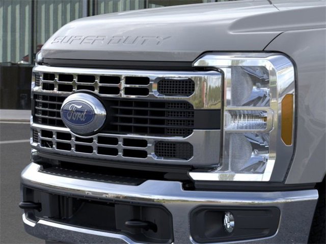 New 2025 Ford F250 XLT w/ FX4 Off-Road Package image 17