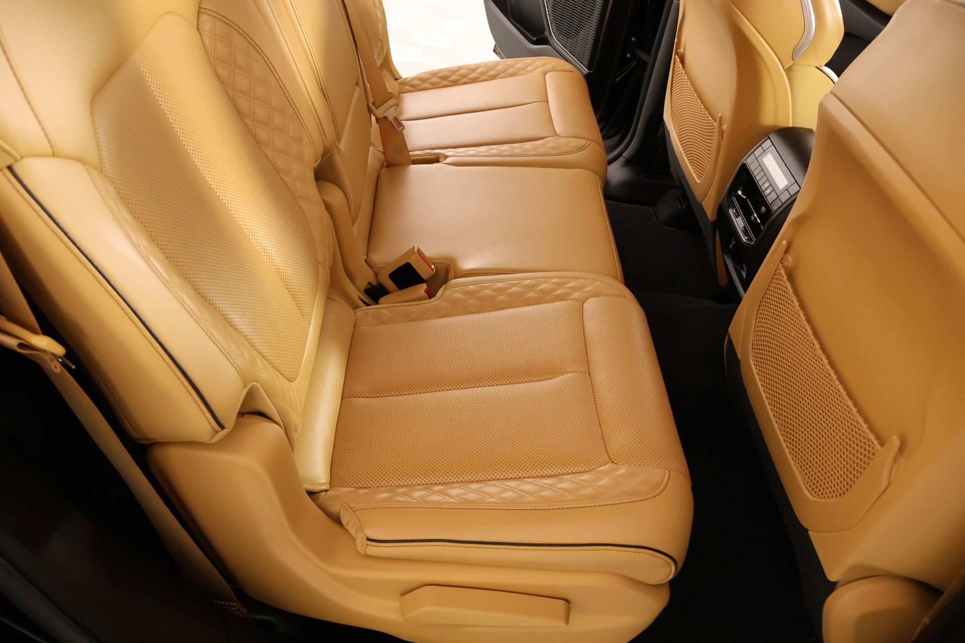 Used 2021 Jeep Grand Cherokee L Summit w/ Advanced Protech Group IV AWD/4WD image 16