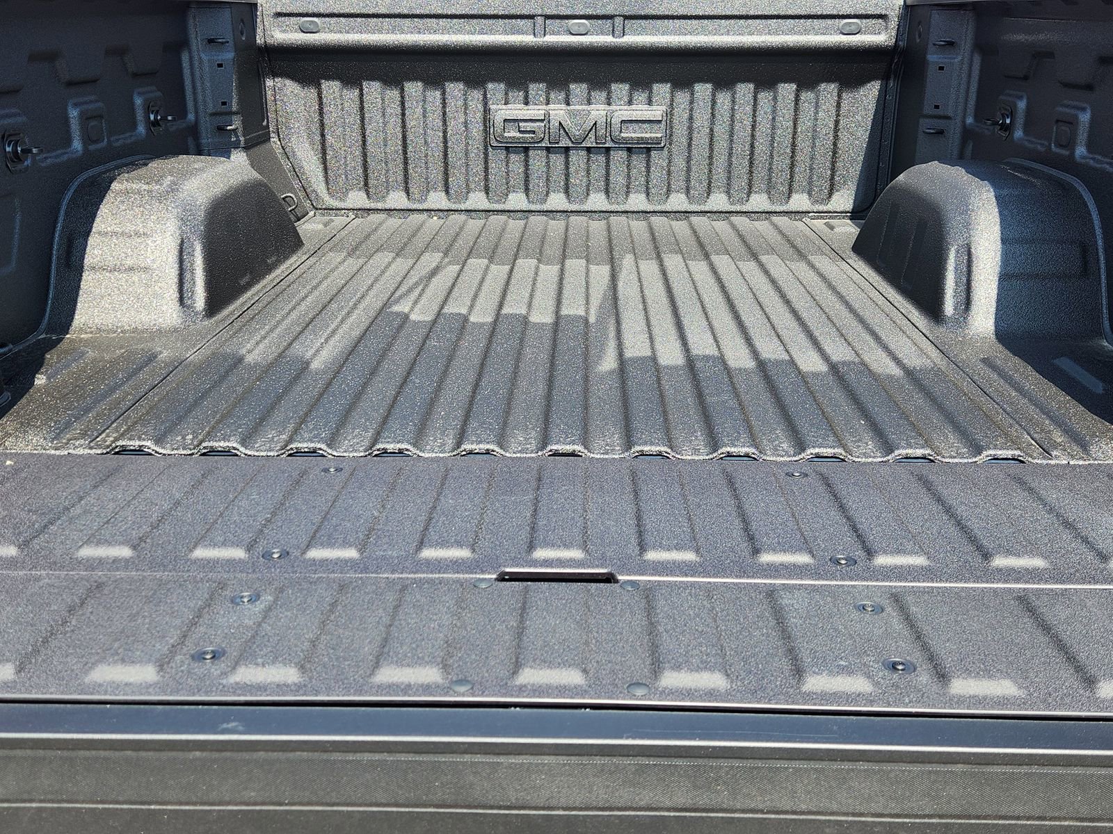 New 2026 GMC Sierra 1500 SLT w/ SLT Premium Plus Package image 38