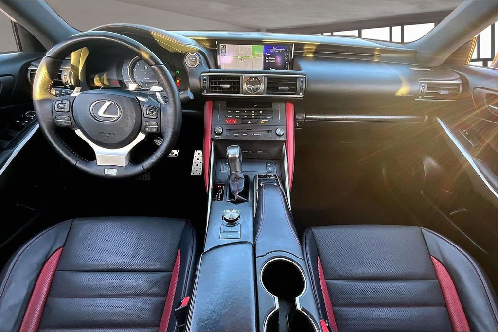 Used 2019 Lexus IS 300 image 7