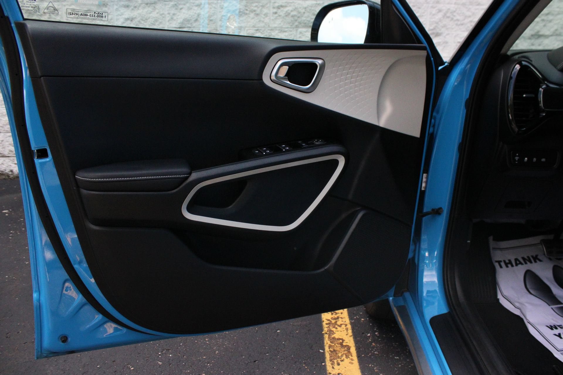 Used 2023 Kia Soul GT-Line FWD image 12