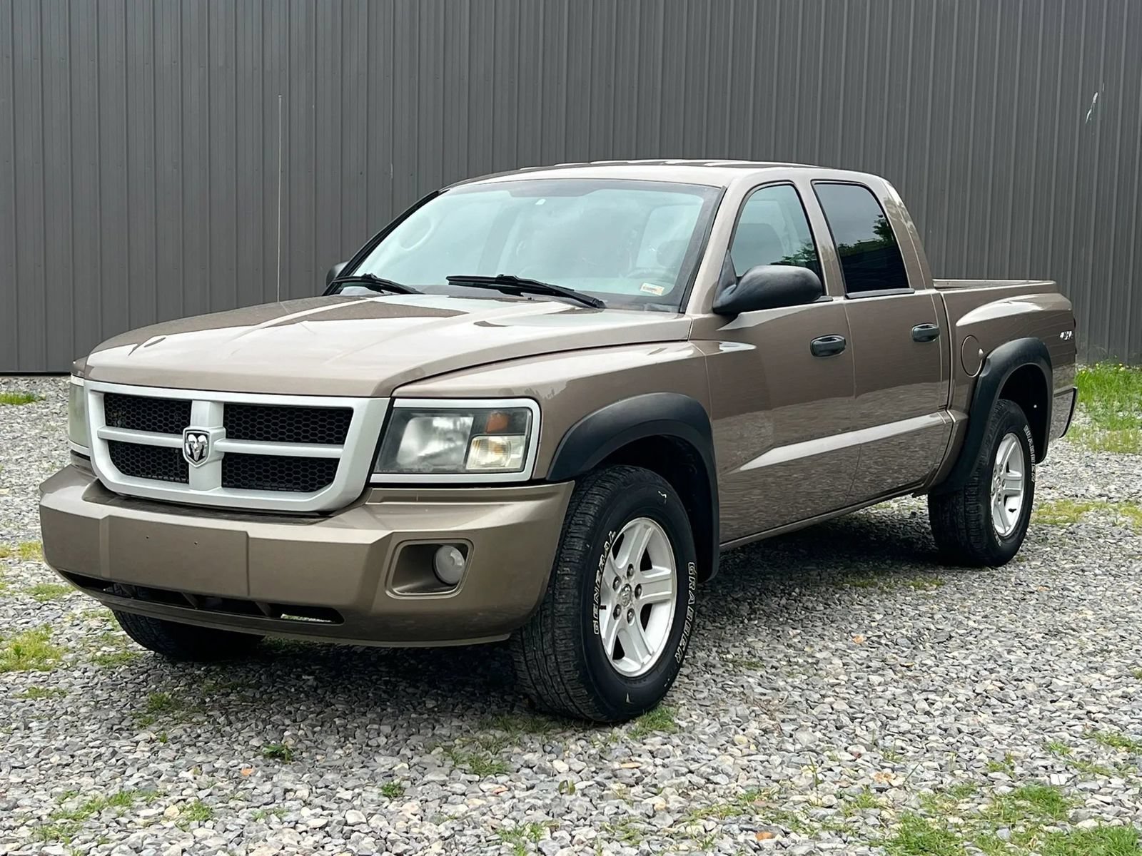 Used 2010 Dodge Dakota Big Horn w/ Premium Sound Group AWD/4WD image 1