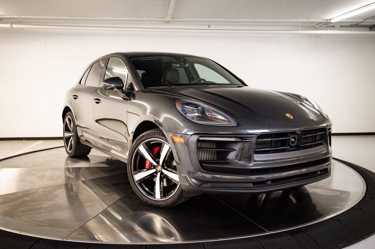Certified 2024 Porsche Macan S AWD/4WD image 9