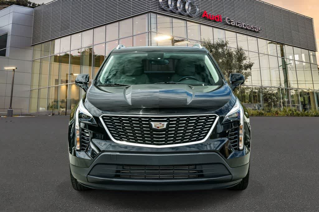 Used 2023 Cadillac XT4 Luxury w/ Cold Weather Package FWD image 6