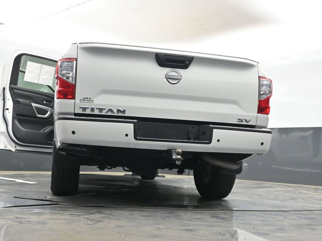 Used 2024 Nissan Titan SV w/ SV Convenience Package image 38