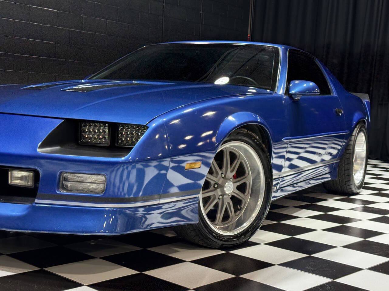 Used 1989 Chevrolet Camaro IROC-Z image 8
