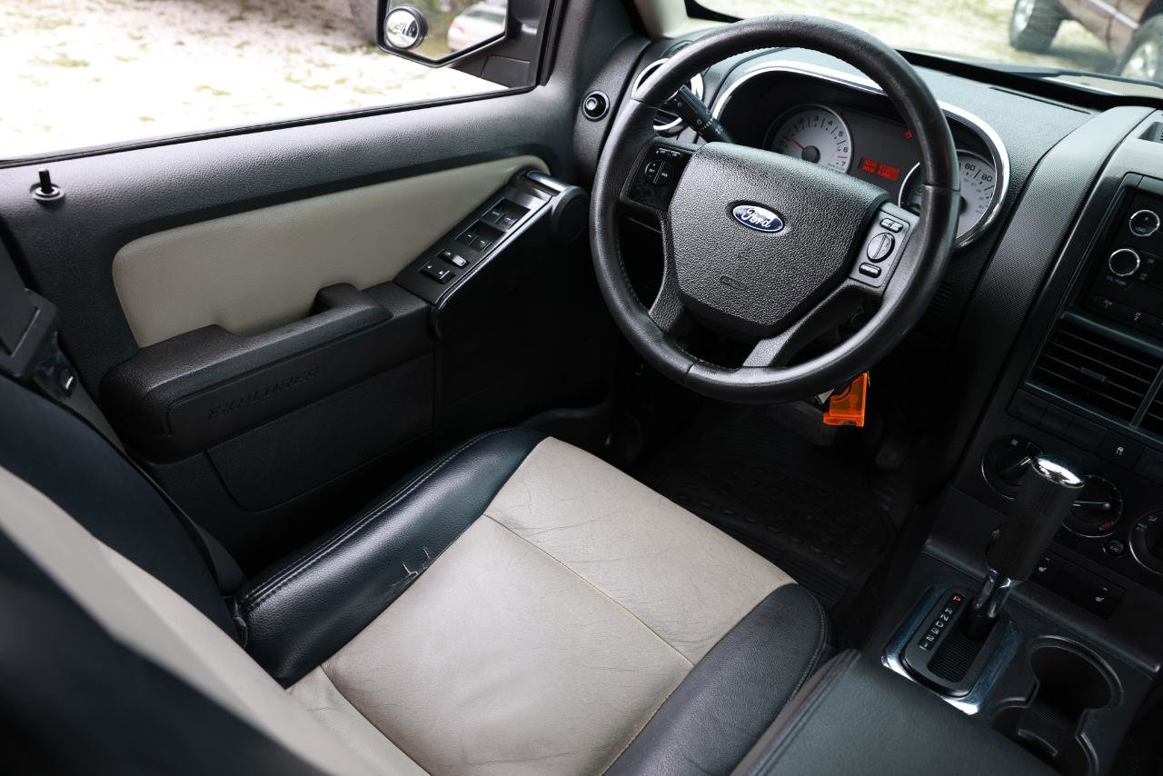 Used 2008 Ford Explorer Sport Trac Limited RWD image 20