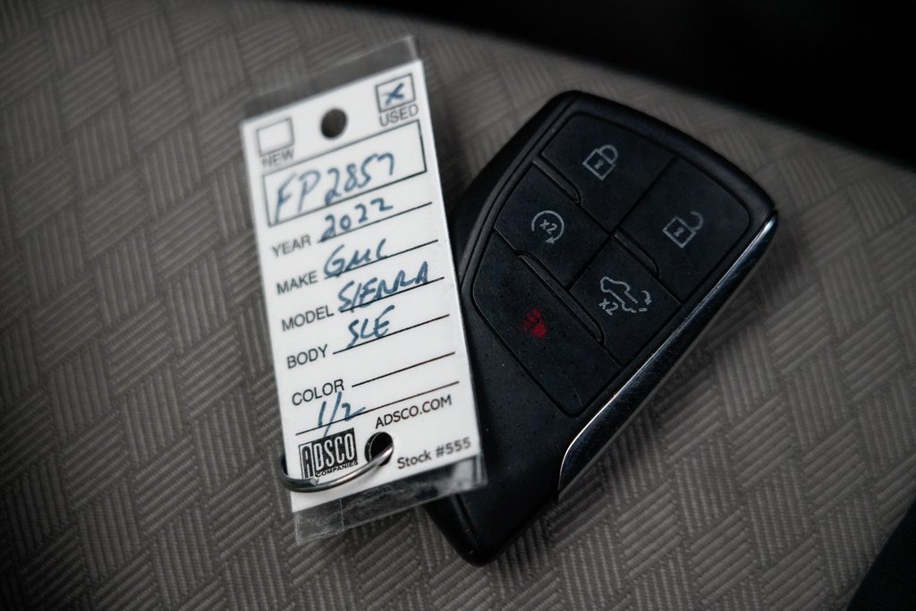 Used 2022 GMC Sierra 1500 SLE image 34