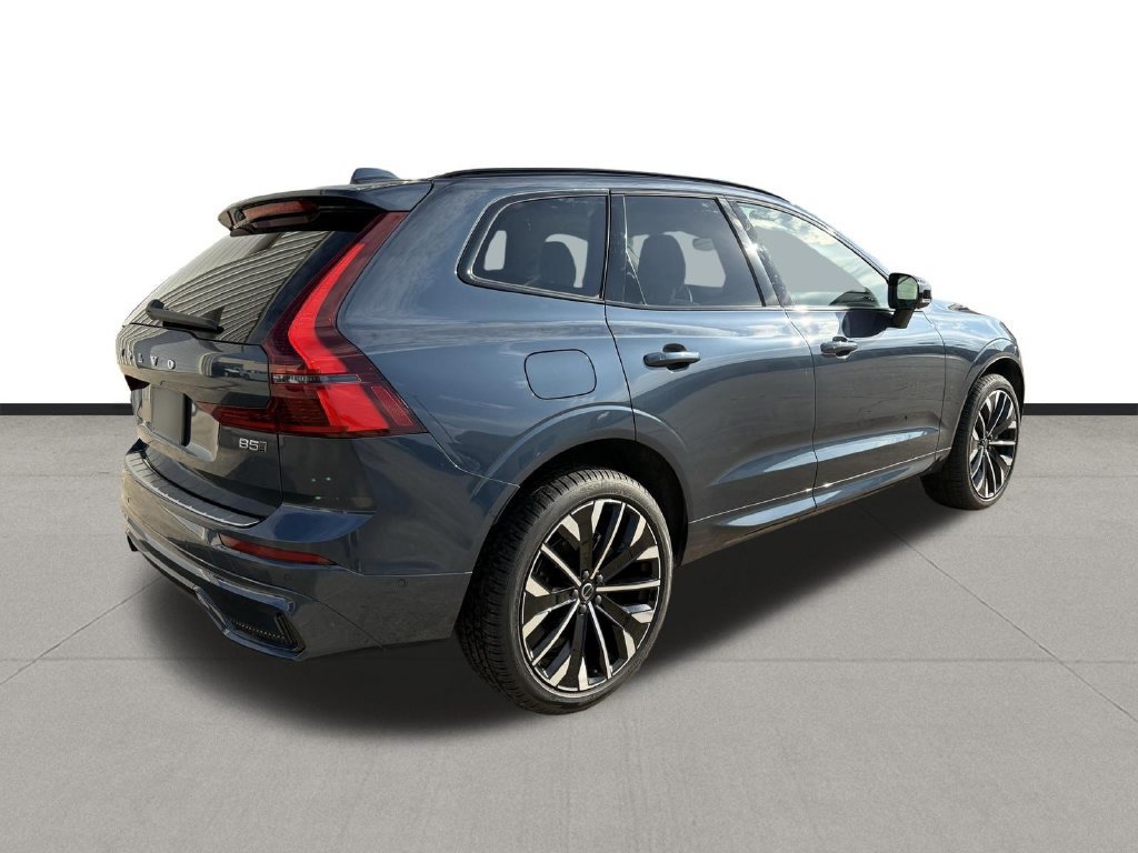 Used 2026 Volvo XC60 B5 Ultra AWD/4WD image 4