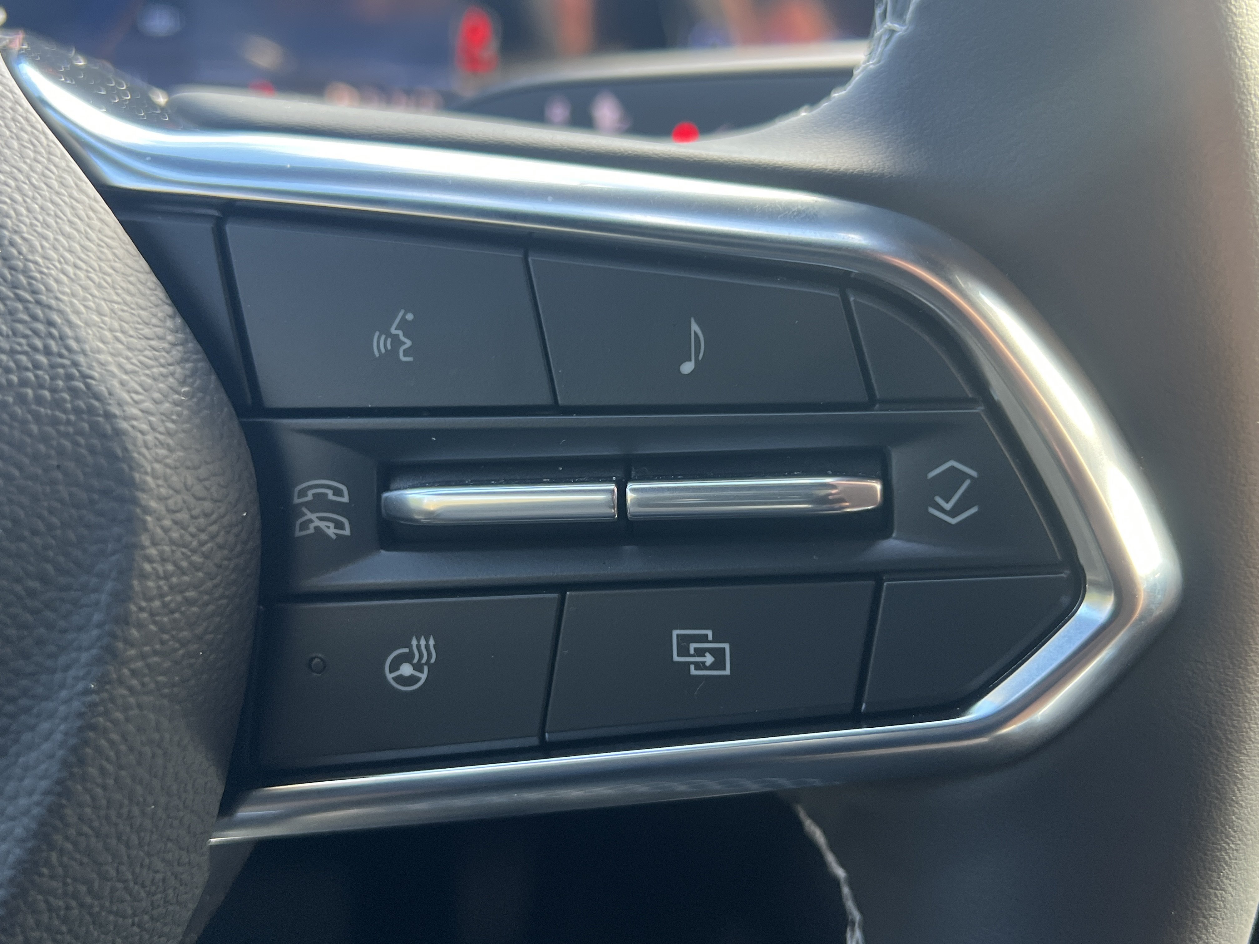 New 2026 Chevrolet Equinox EV LT AWD/4WD image 21