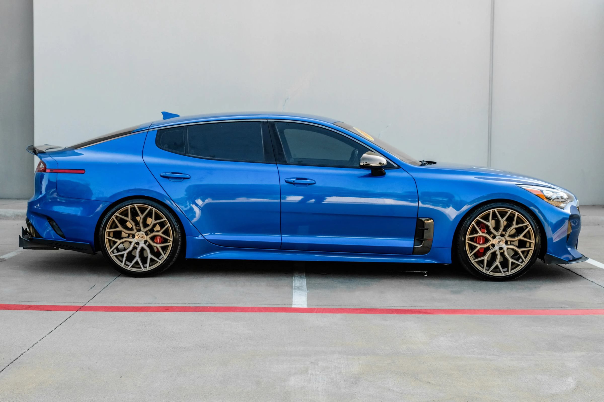 Used 2018 Kia Stinger GT RWD image 3