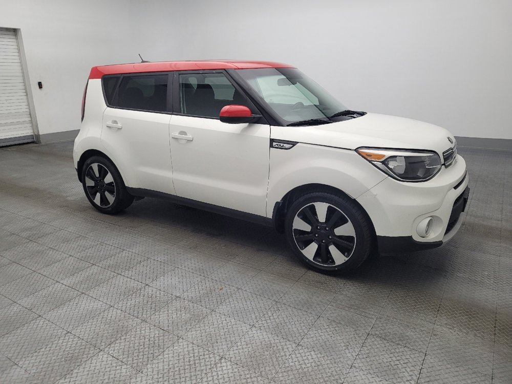 Used 2019 Kia Soul + image 11
