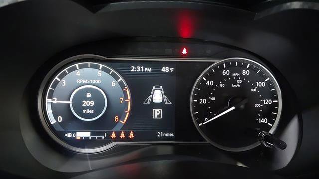 Used 2025 Nissan Versa SV w/ Trunk Package FWD image 22