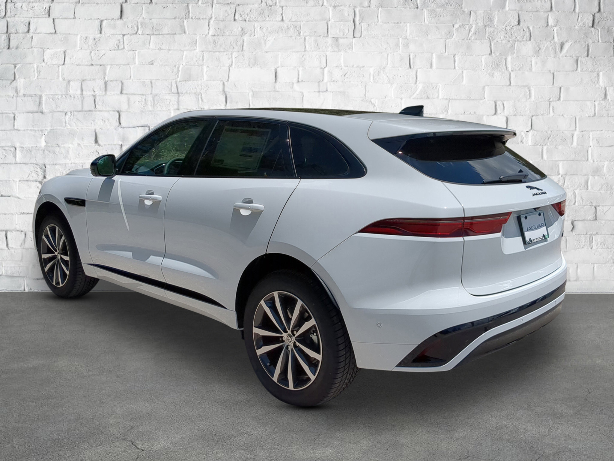 New 2026 Jaguar F-PACE R-Dynamic S AWD/4WD image 4