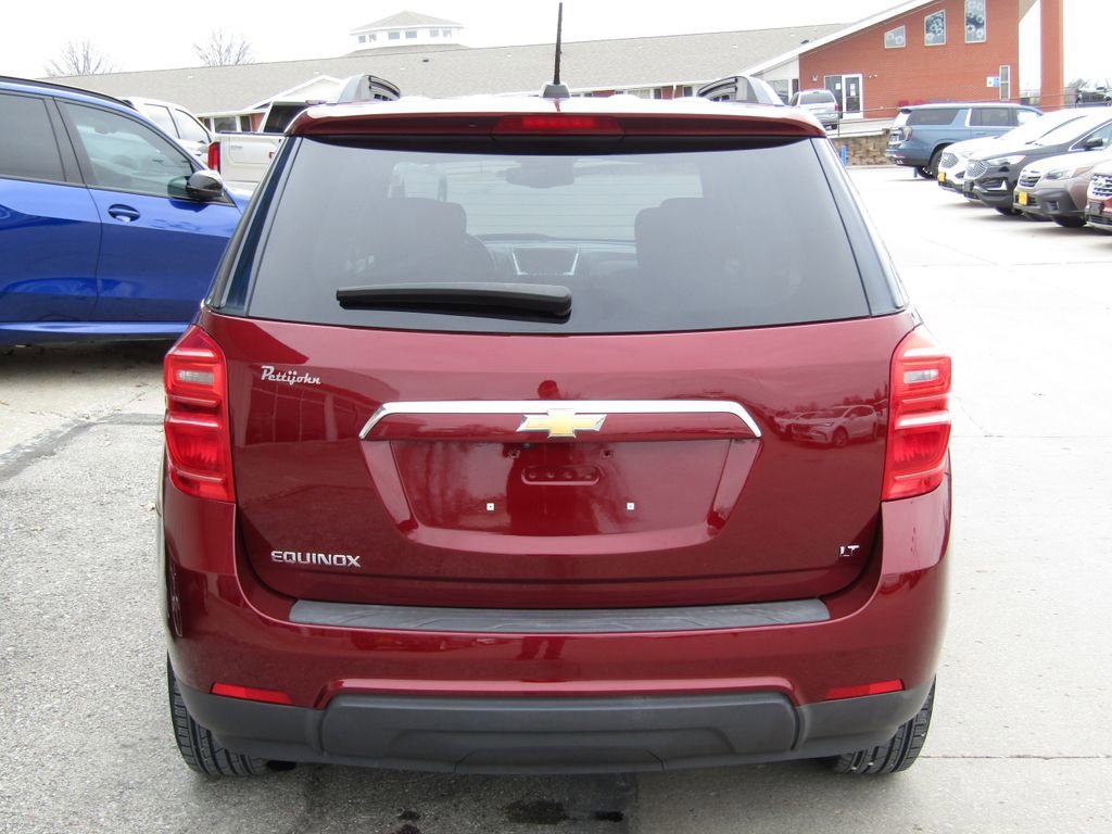Used 2017 Chevrolet Equinox LT w/ Convenience Package image 4