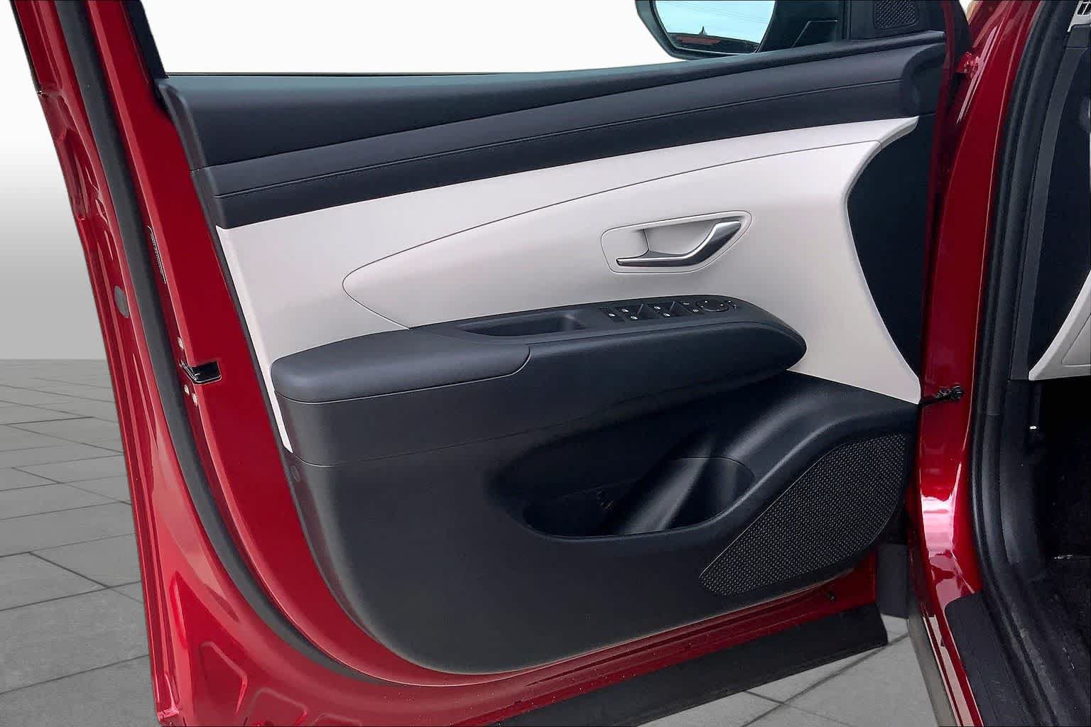 New 2026 Hyundai Tucson SEL FWD image 10