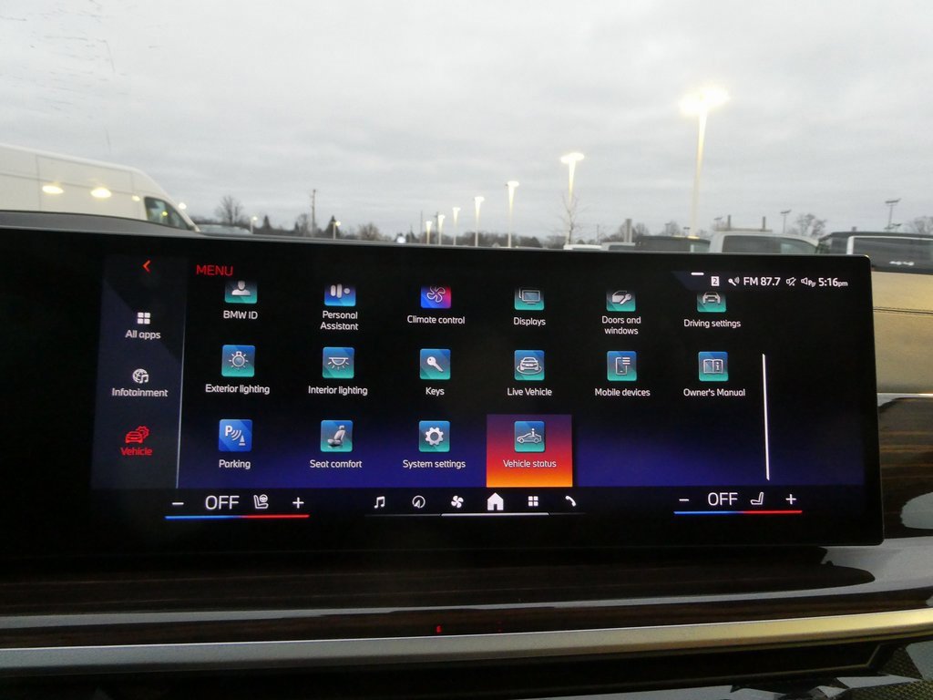 Used 2026 BMW X7 xDrive40i image 13