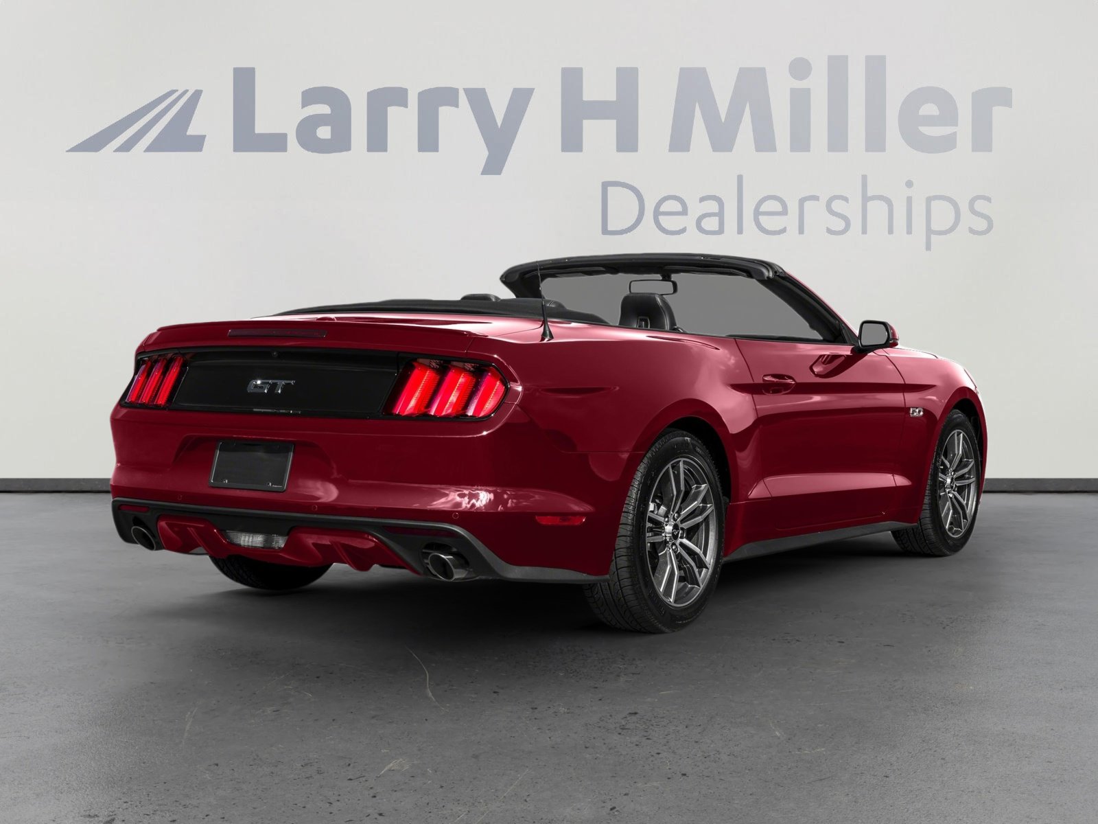 Used 2017 Ford Mustang GT Premium image 2