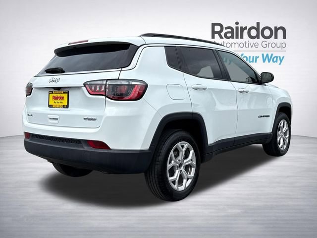 Used 2024 Jeep Compass Latitude AWD/4WD image 7