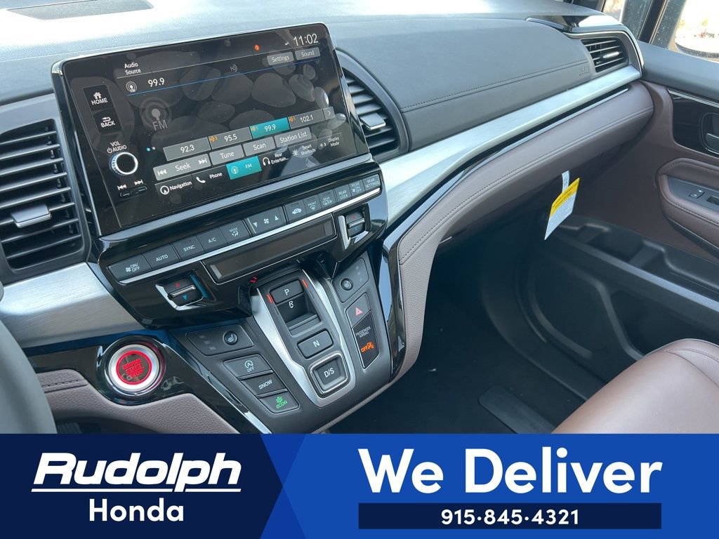 New 2026 Honda Odyssey Touring image 17