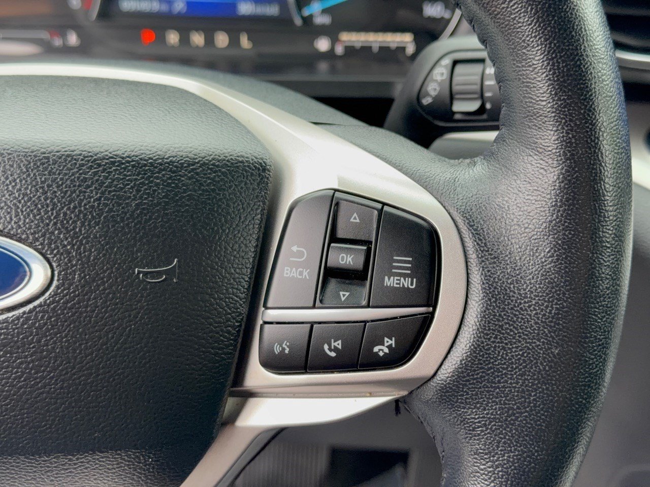 Used 2024 Ford Explorer XLT w/ Equipment Group 202A RWD image 19