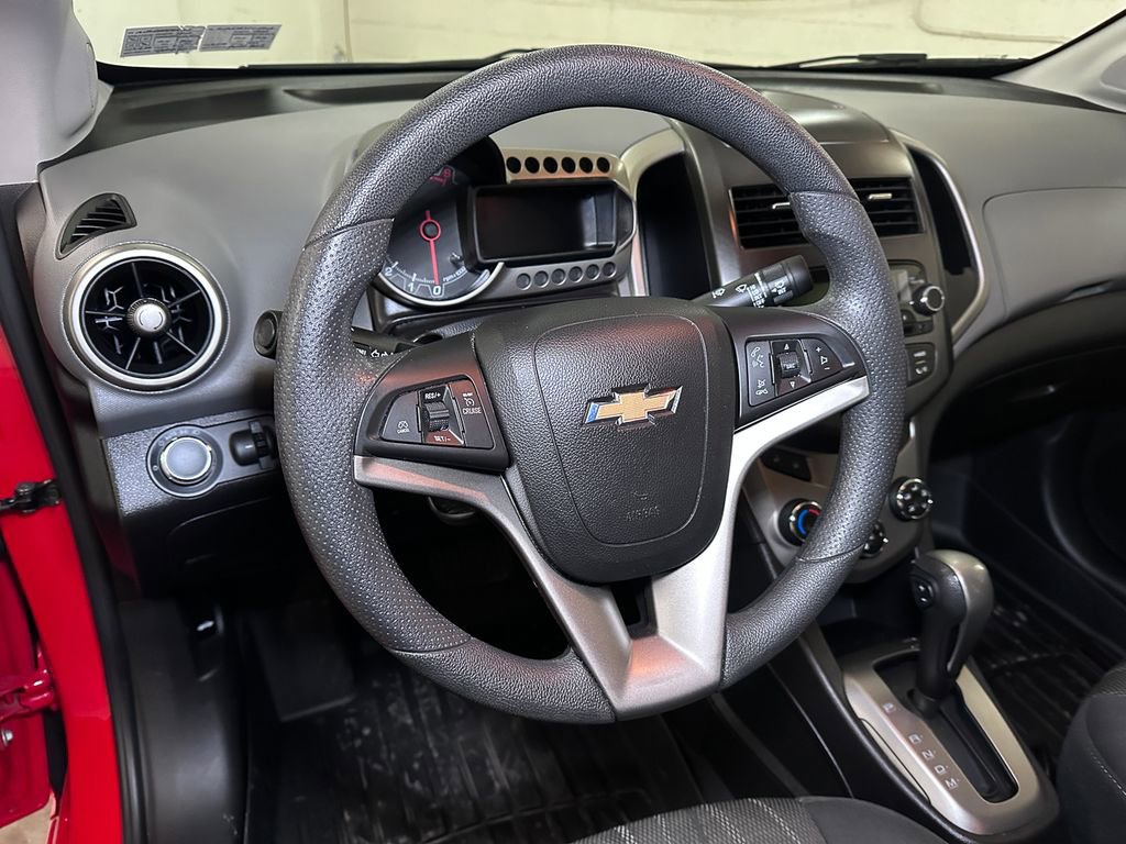 Used 2015 Chevrolet Sonic LT image 22