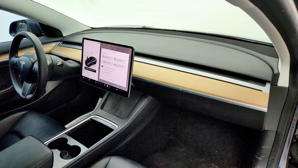 Used 2023 Tesla Model 3 Standard Range RWD image 26