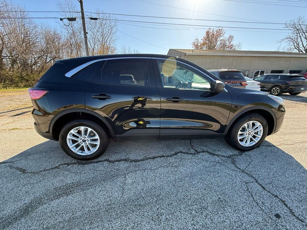 Used 2022 Ford Escape SE w/ Cold Weather Package image 15